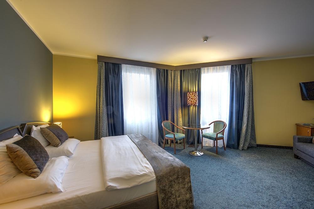 Plaza Prague Hotel - Czech Leading Hotels المظهر الخارجي الصورة